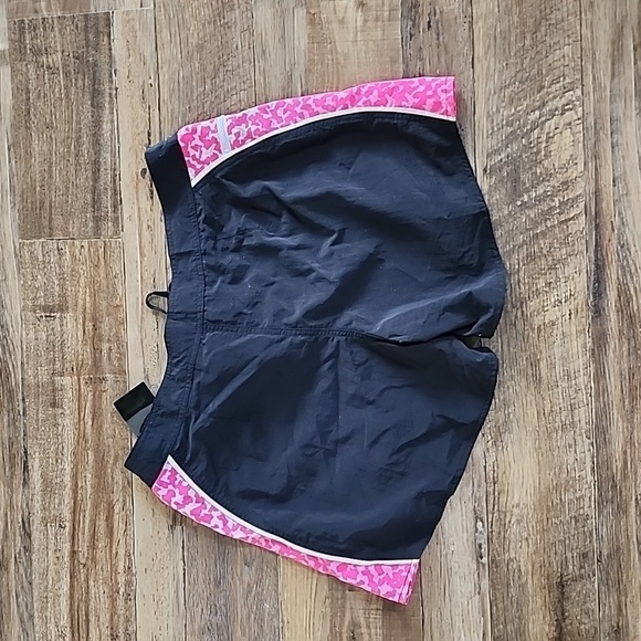 NWT Ladies Tyr Shorts Sx XL - Picture 3 of 3